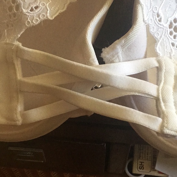 38DD White Front Closure Bra 4 items for $20❤️ - Picture 4 of 8